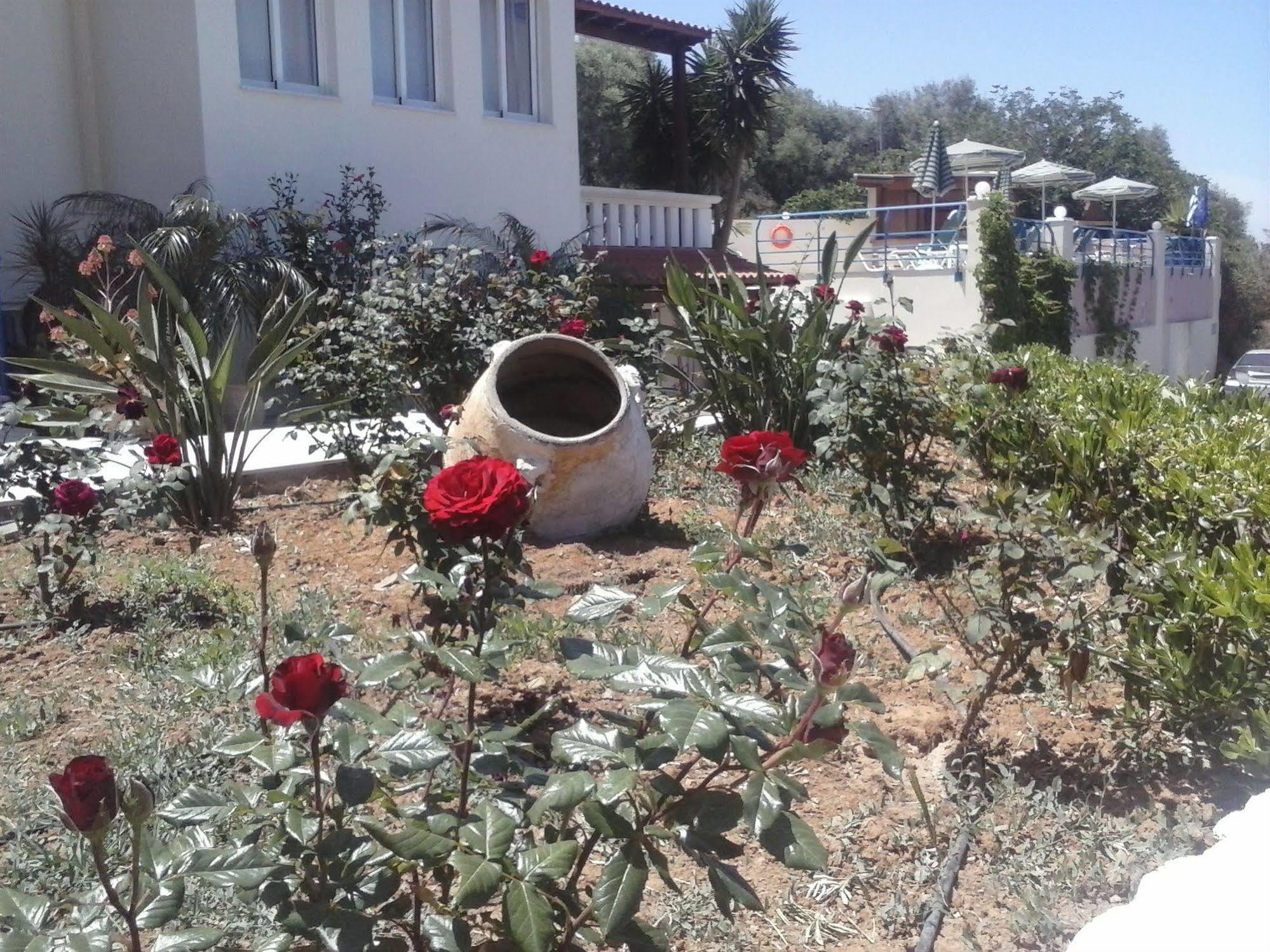קאטו דרטסו Poseidon Apartments מראה חיצוני תמונה