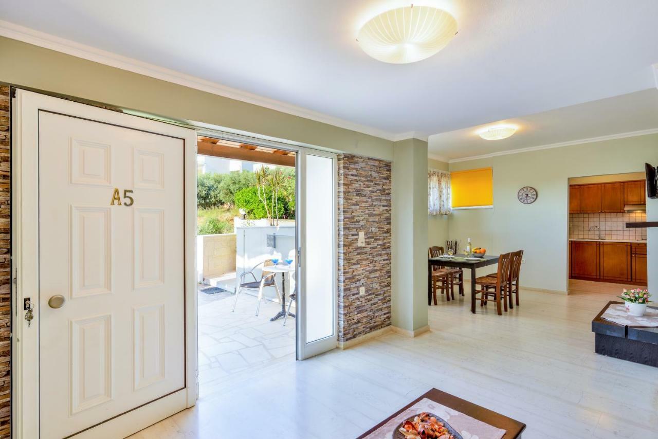 קאטו דרטסו Poseidon Apartments מראה חיצוני תמונה